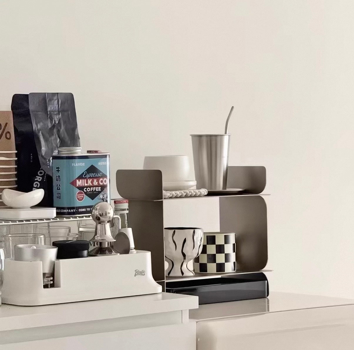 NORDEN Ryll — Steel & Walnut Desktop Shelf